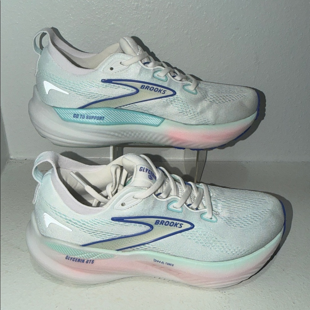 Brooks Women's Glycerin GTS 22 White and Blue Athletic Shoes